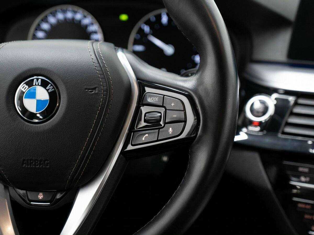 Купить BMW 5 серии 520d, 2017, 193 321 км, фото №13