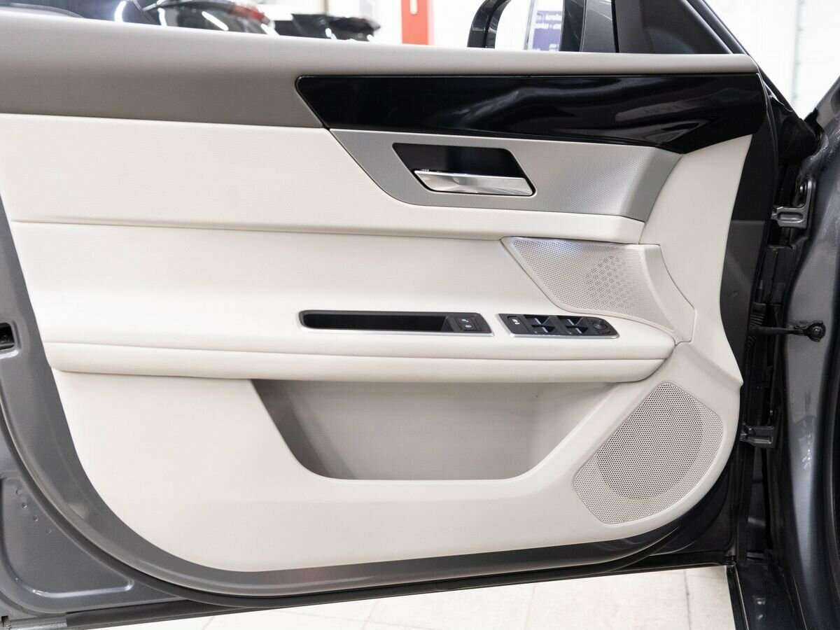 Купить Jaguar XF, 2017, 34 420 км, фото №15