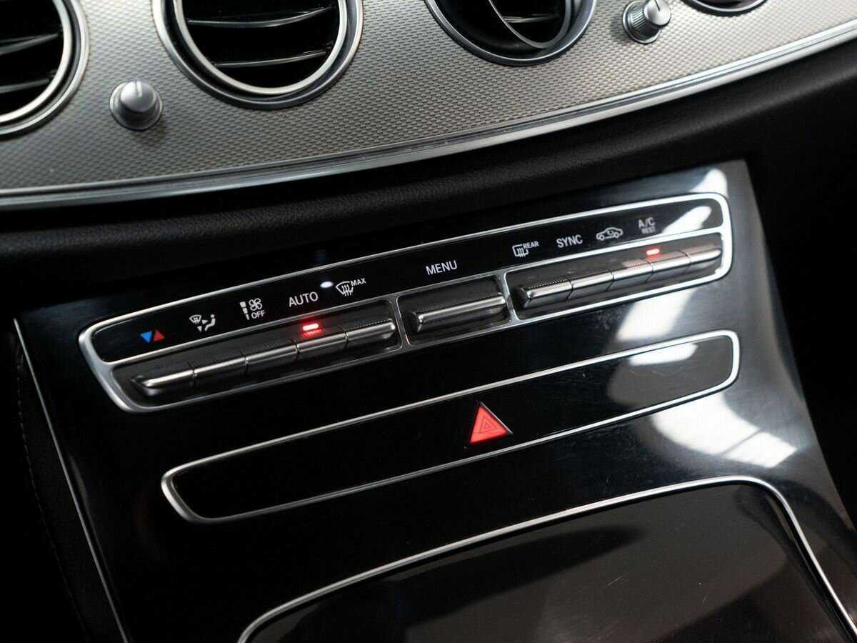 Купить Mercedes-Benz E-Класс 200, 2017, 250 000 км, фото №15