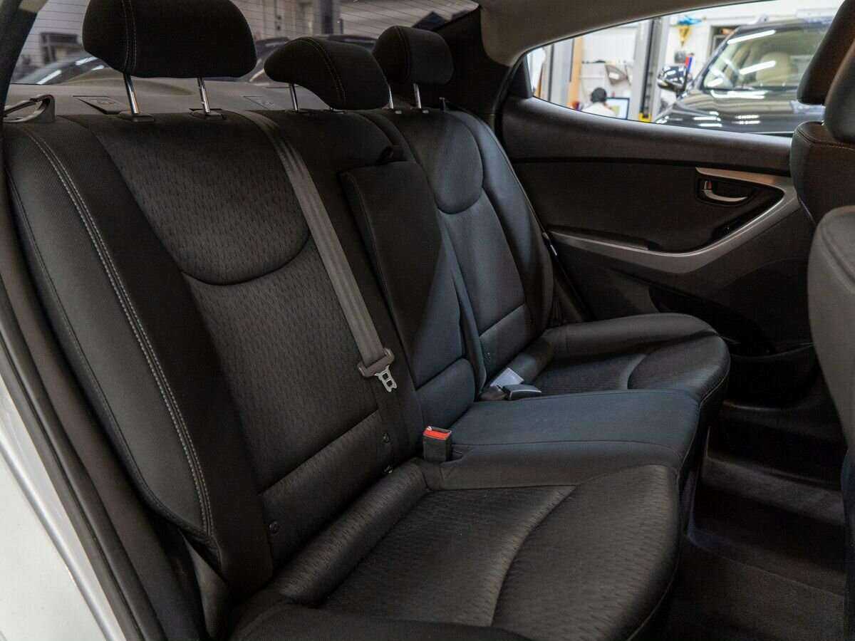 Купить Hyundai Elantra, 2012, 197 450 км, фото №8