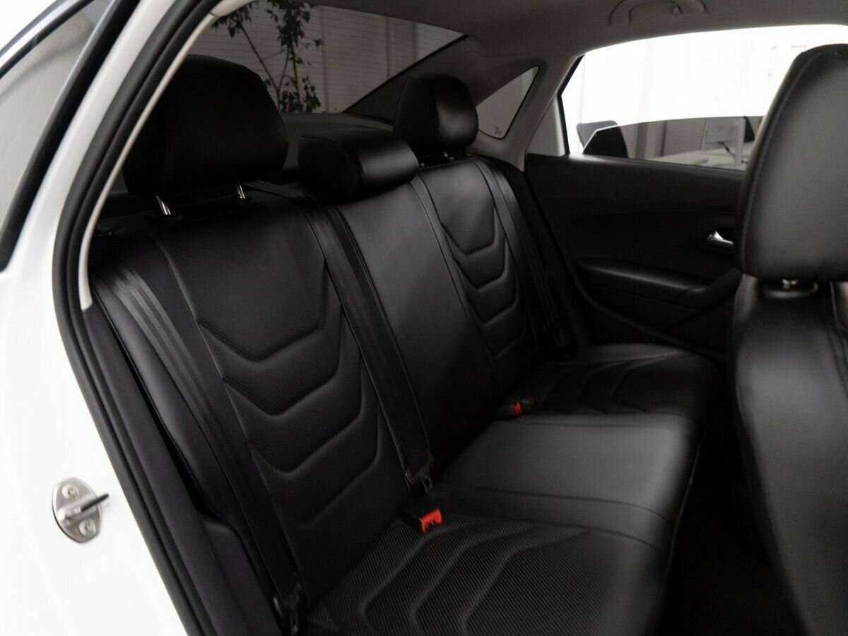 Купить Volkswagen Polo, 2017, 89 386 км, фото №8