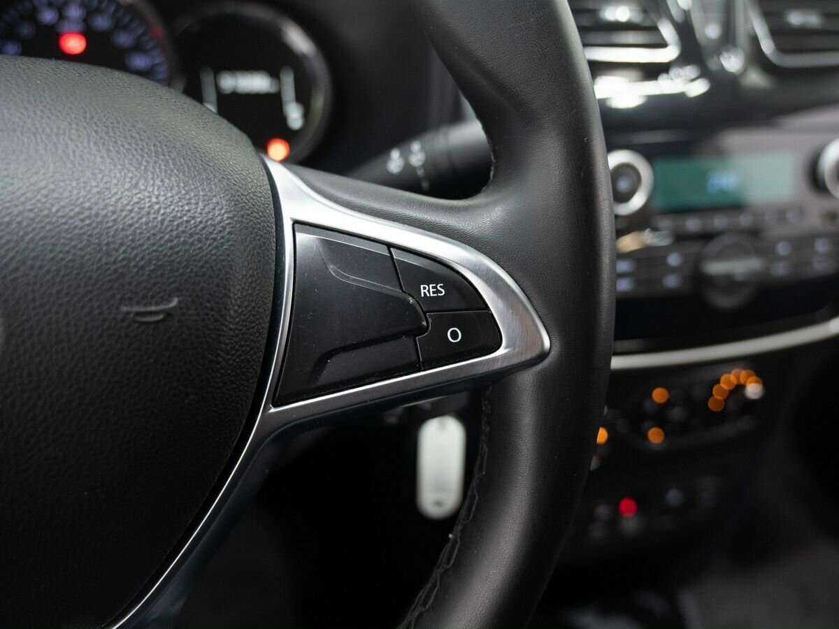 Купить Renault Logan, 2020, 90 000 км, фото №16