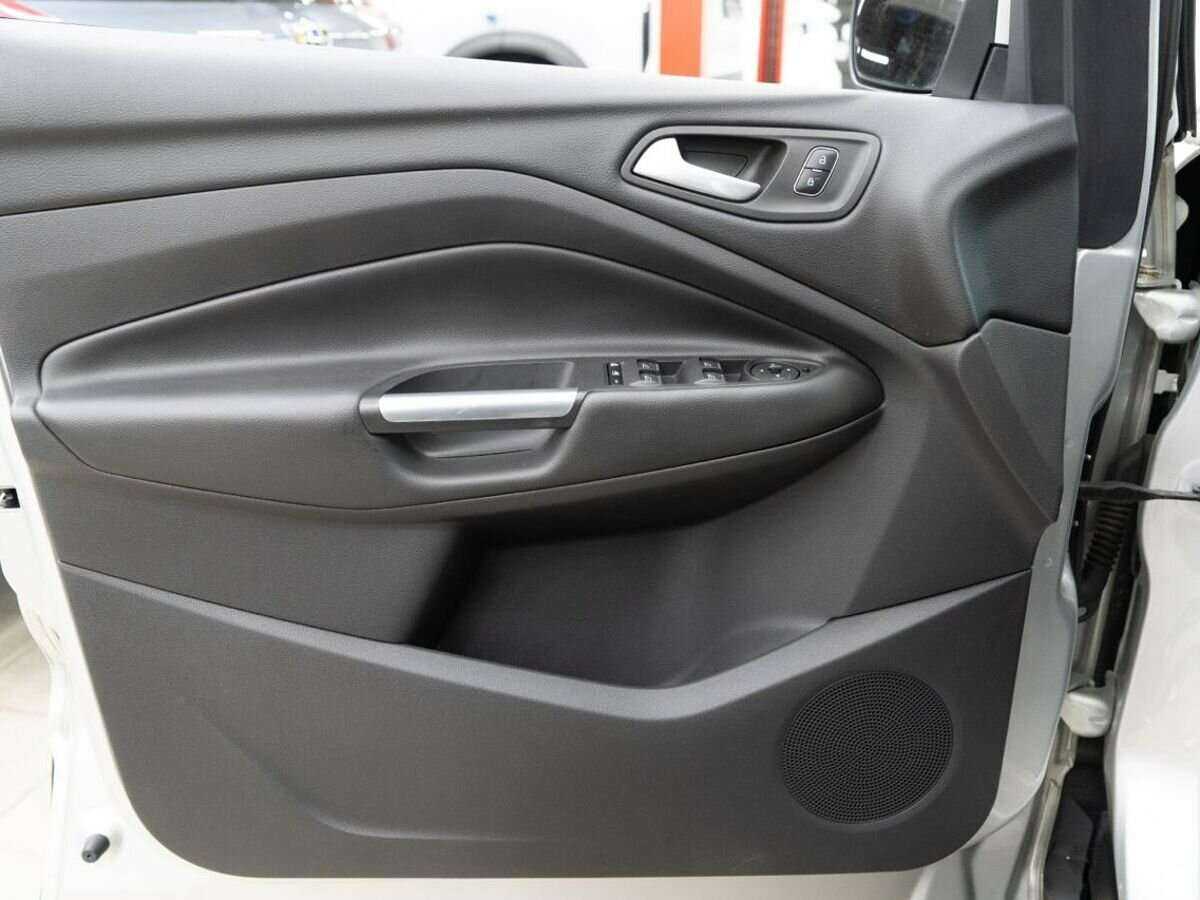 Купить Ford Kuga, 2017, 82 000 км, фото №16