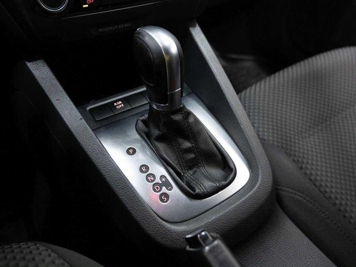 Купить Volkswagen Jetta, 2012, 228 632 км, фото №18