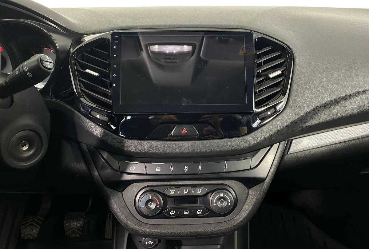 Купить Lada (ВАЗ) Vesta SW, 2019, 87 732 км, фото №12