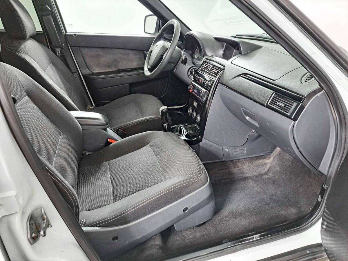 Купить Lada (ВАЗ) Priora, 2016, 153 104 км, фото №9