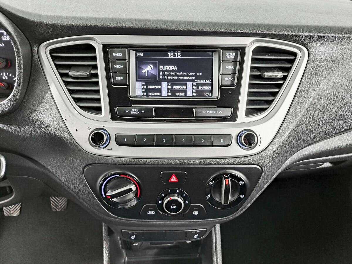 Купить Hyundai Solaris, 2019, 106 601 км, фото №12