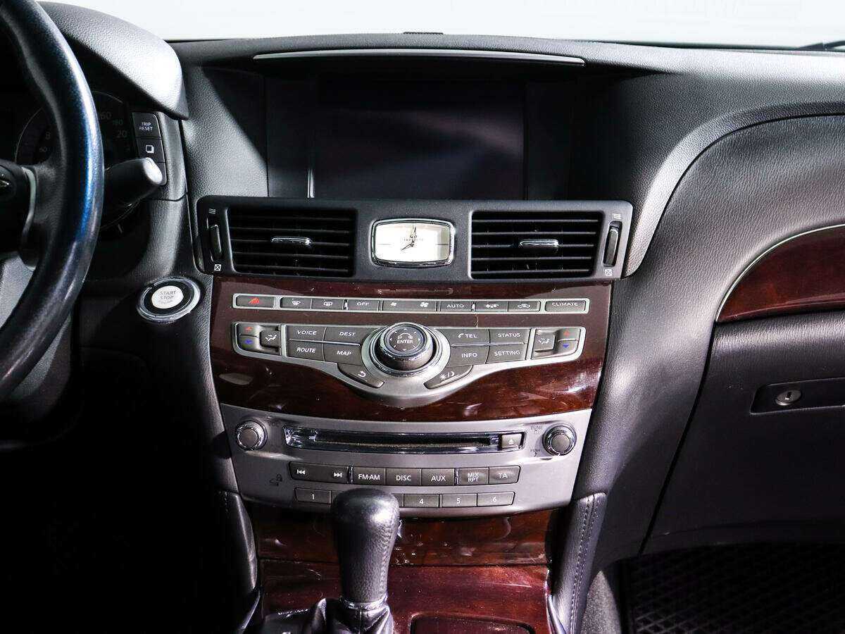 Купить Infiniti Q70, 2014, 115 637 км, фото №8