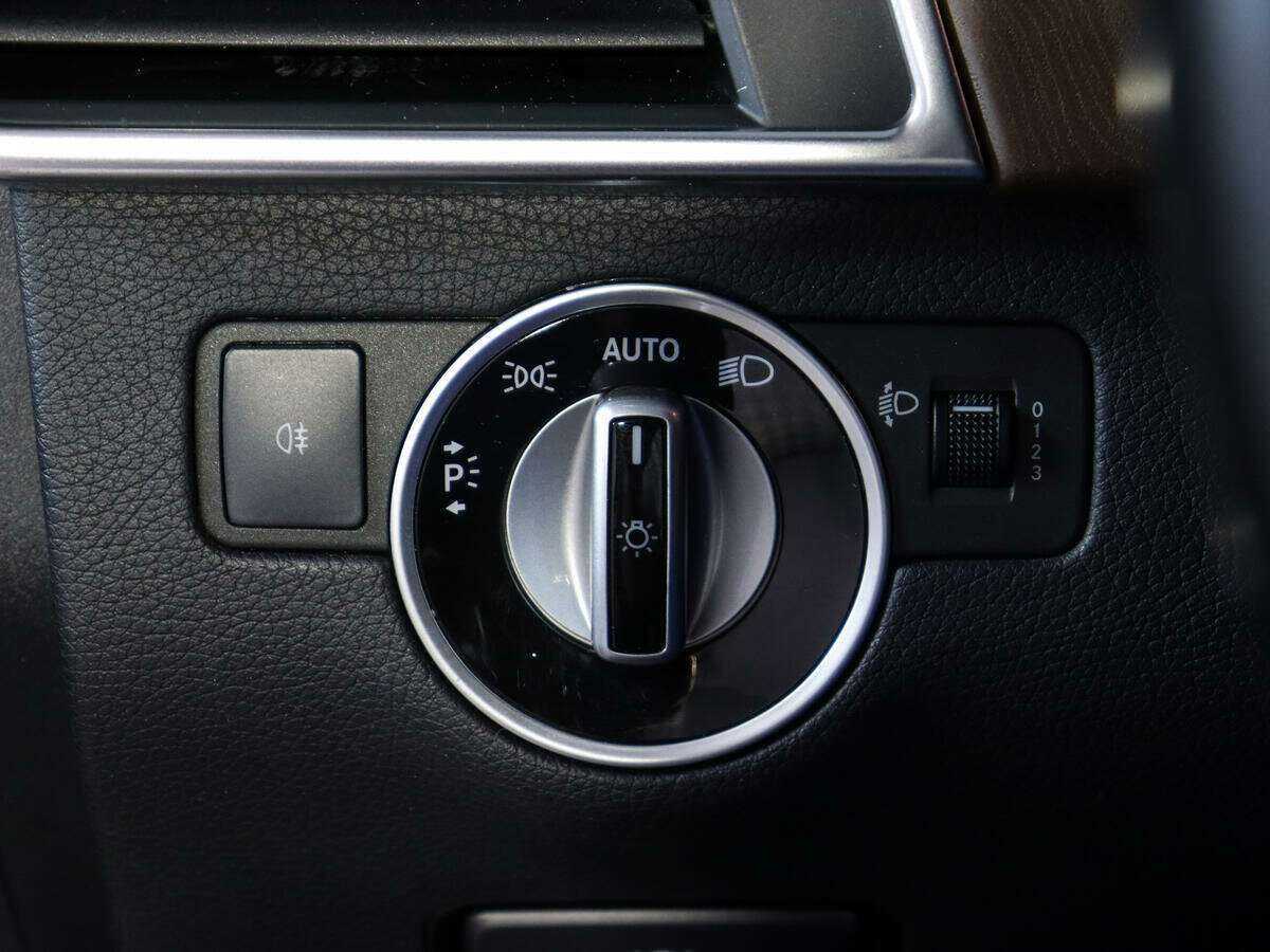 Купить Mercedes-Benz M-Класс 350, 2012, 163 228 км, фото №18