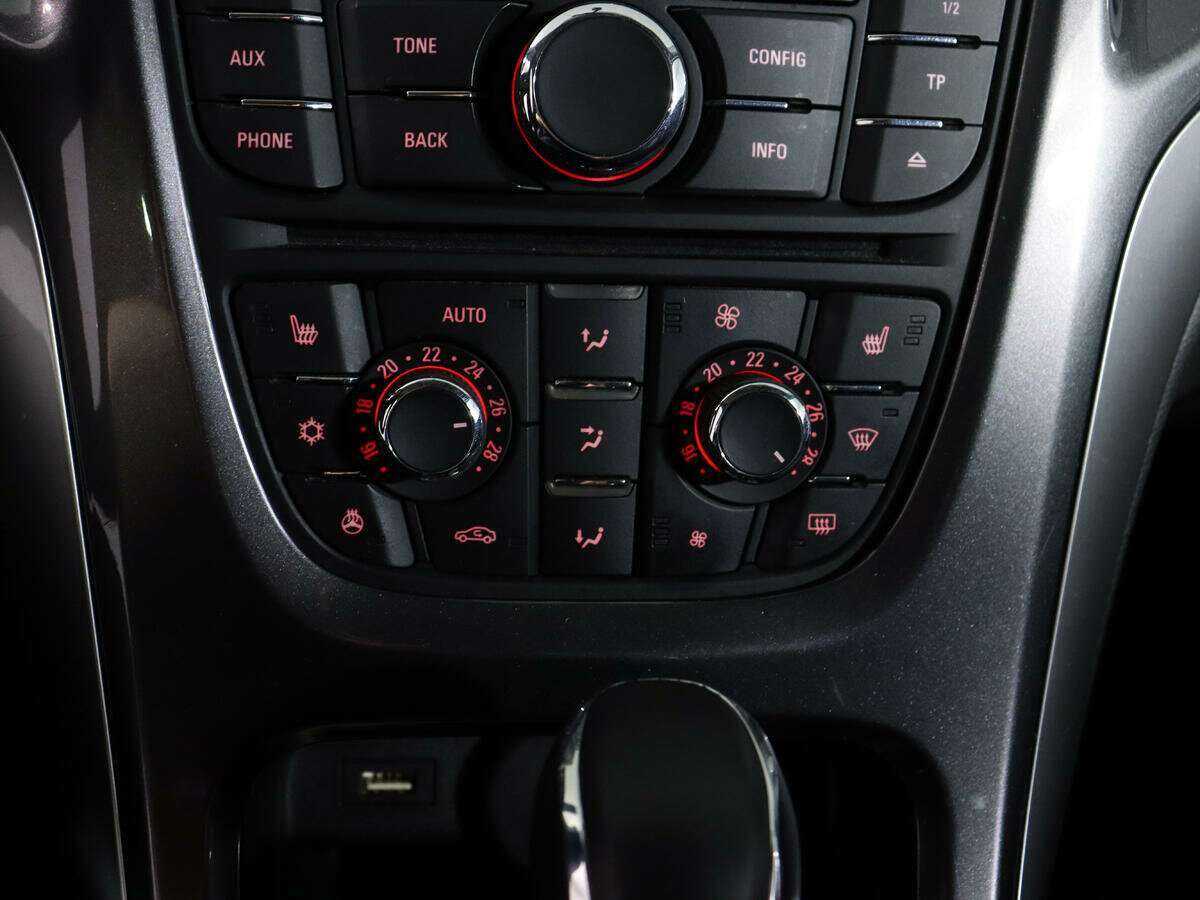 Купить Opel Astra, 2013, 98 000 км, фото №18