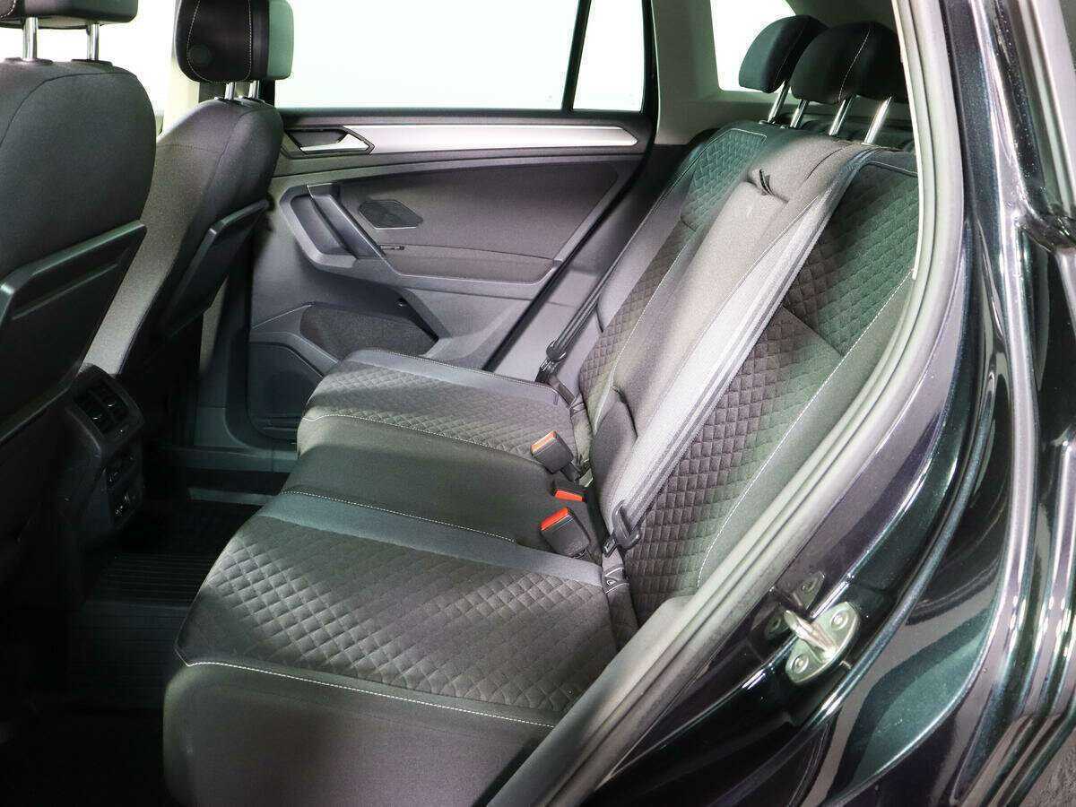 Купить Volkswagen Tiguan, 2018, 101 360 км, фото №8
