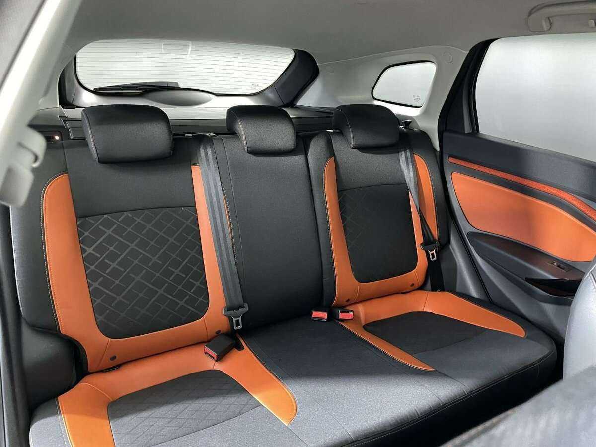 Купить Lada (ВАЗ) Vesta SW Cross, 2019, 75 250 км, фото №14