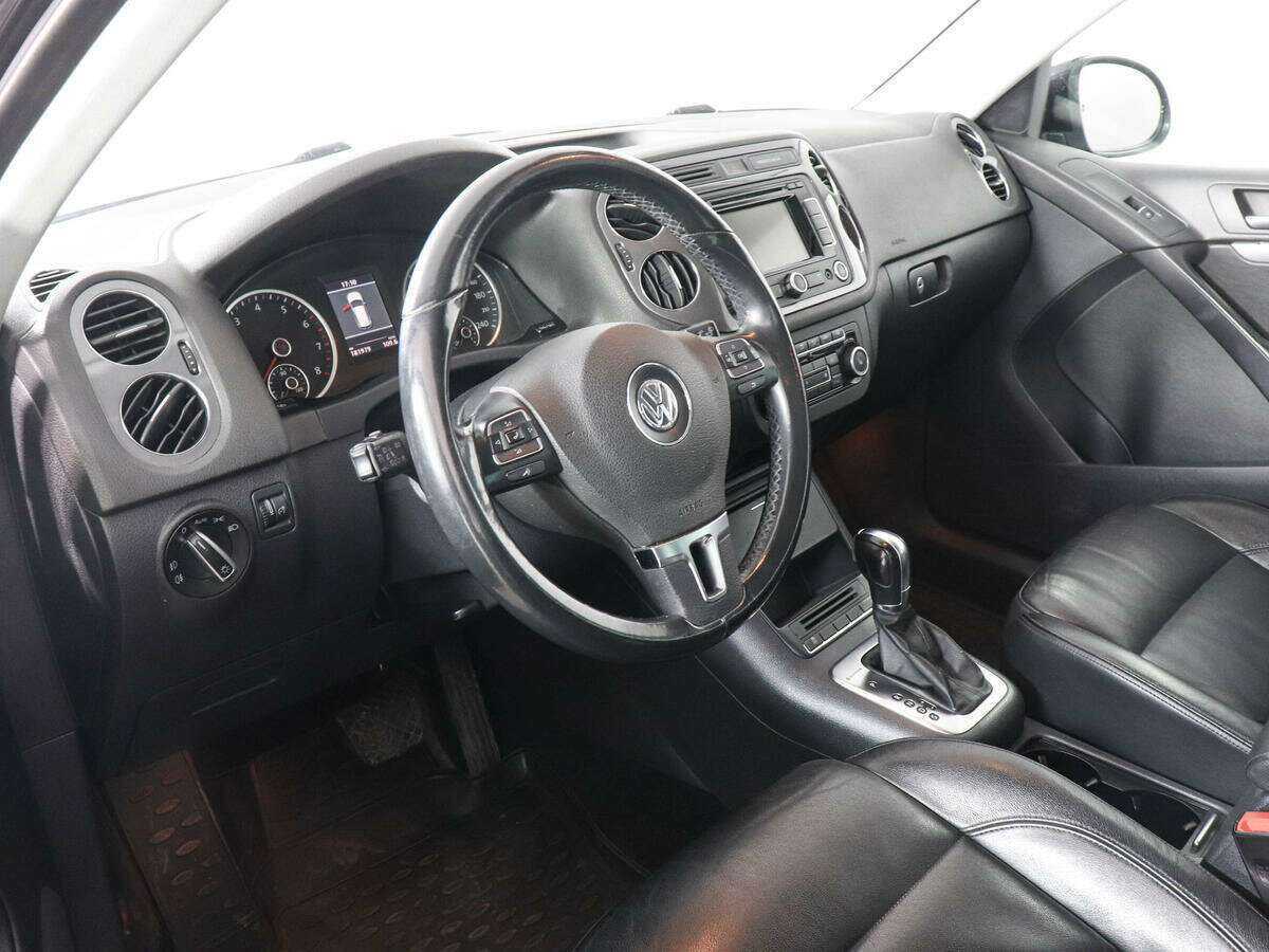 Купить Volkswagen Tiguan, 2012, 181 916 км, фото №5