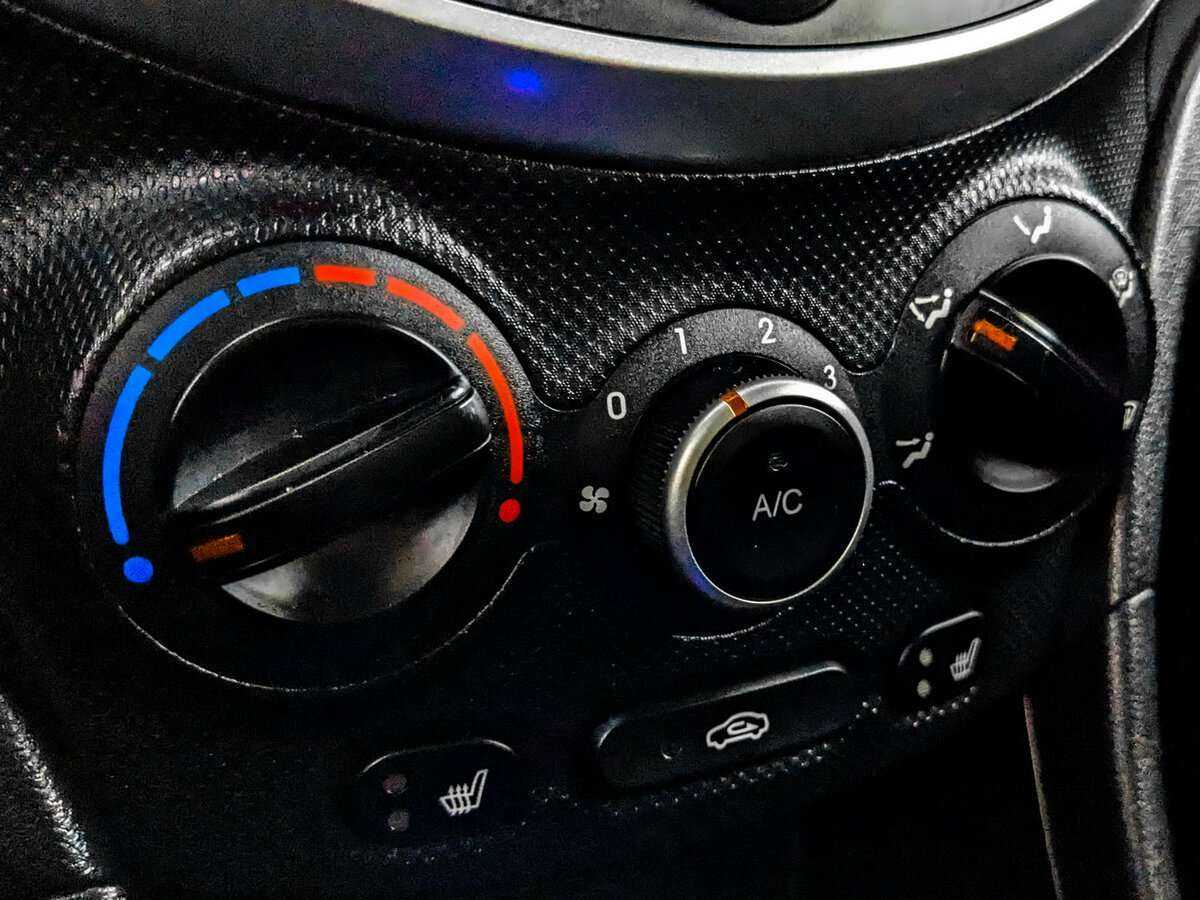 Купить Hyundai Solaris, 2015, 113 015 км, фото №19