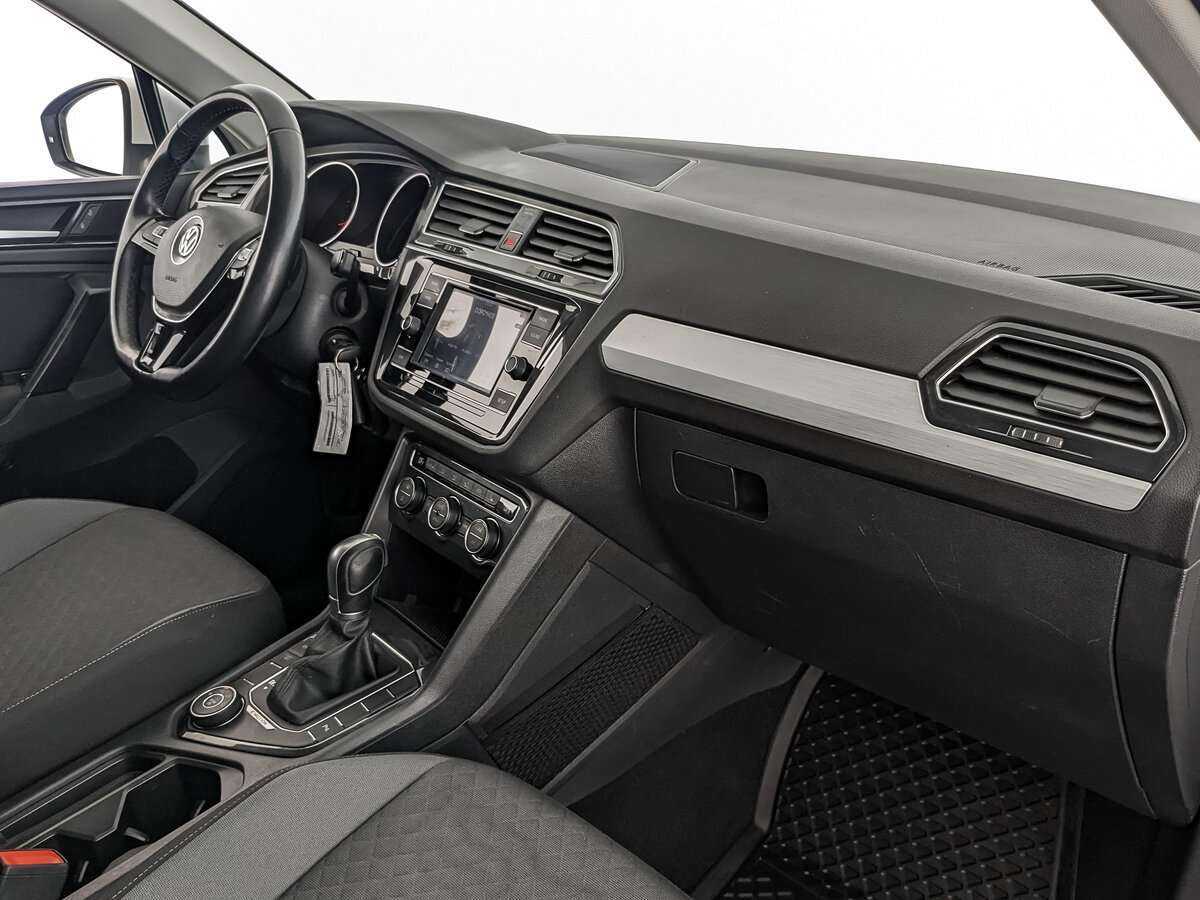 Купить Volkswagen Tiguan, 2018, 133 758 км, фото №9