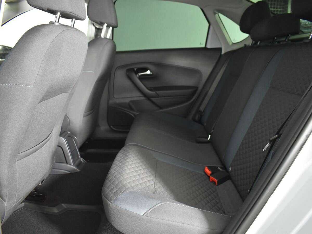 Купить Volkswagen Polo, 2019, 59 245 км, фото №15