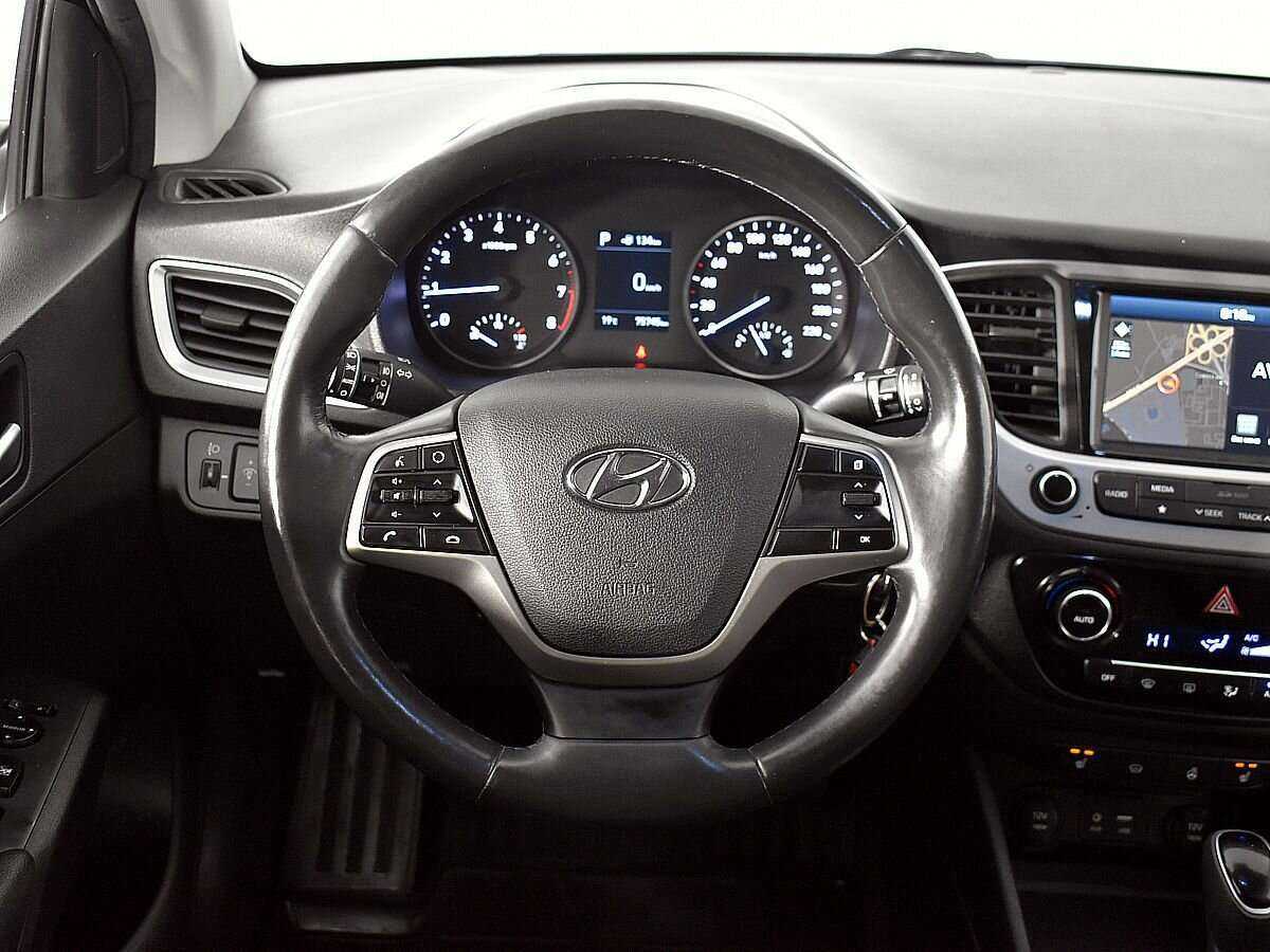 Купить Hyundai Solaris, 2018, 75 744 км, фото №9