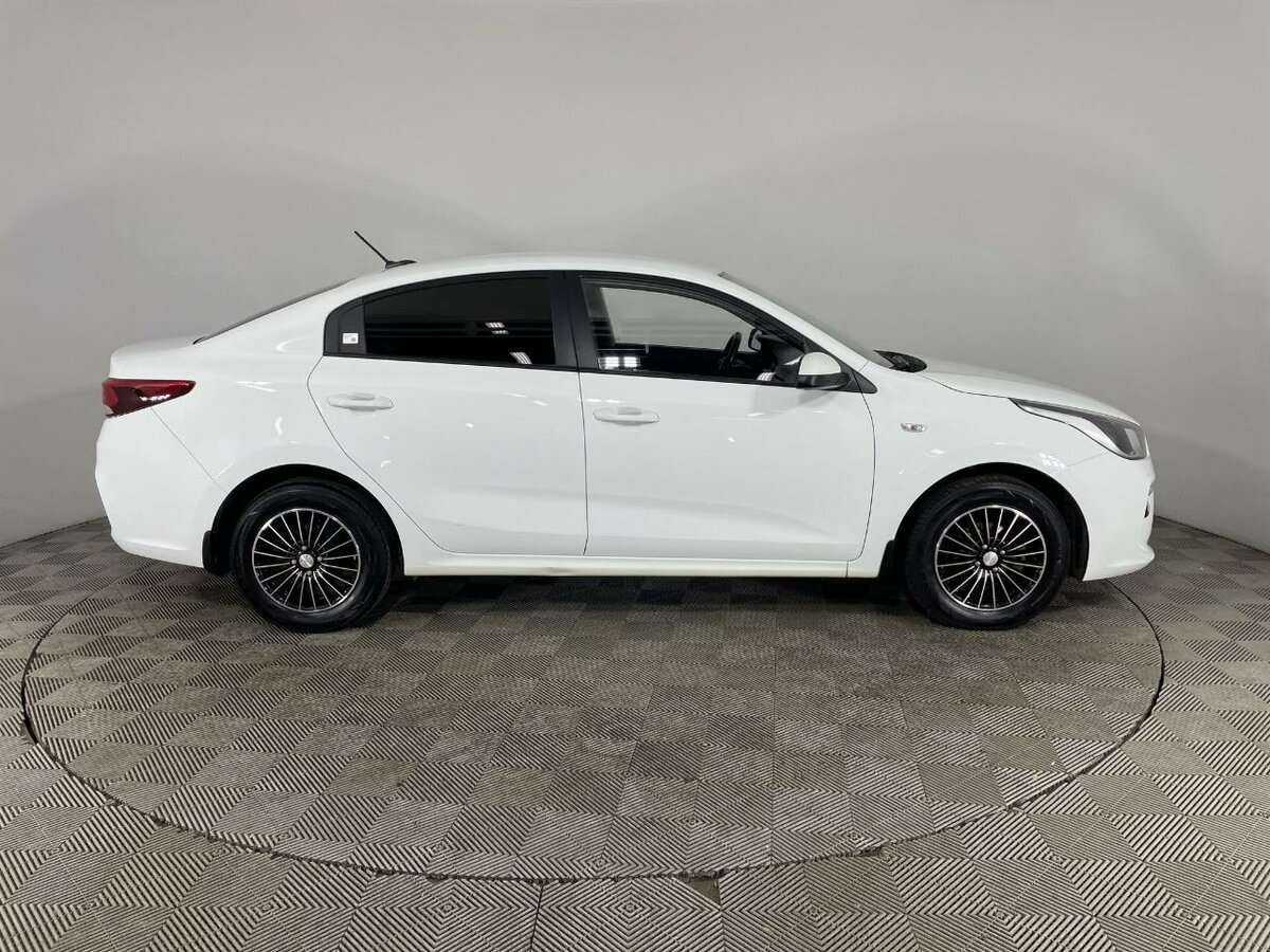 Купить Kia Rio, 2018, 65 741 км, фото №4