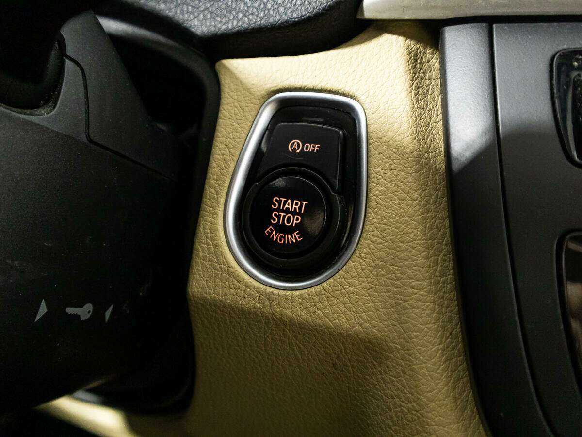 Купить BMW 3 серии 320i, 2014, 215 678 км, фото №16