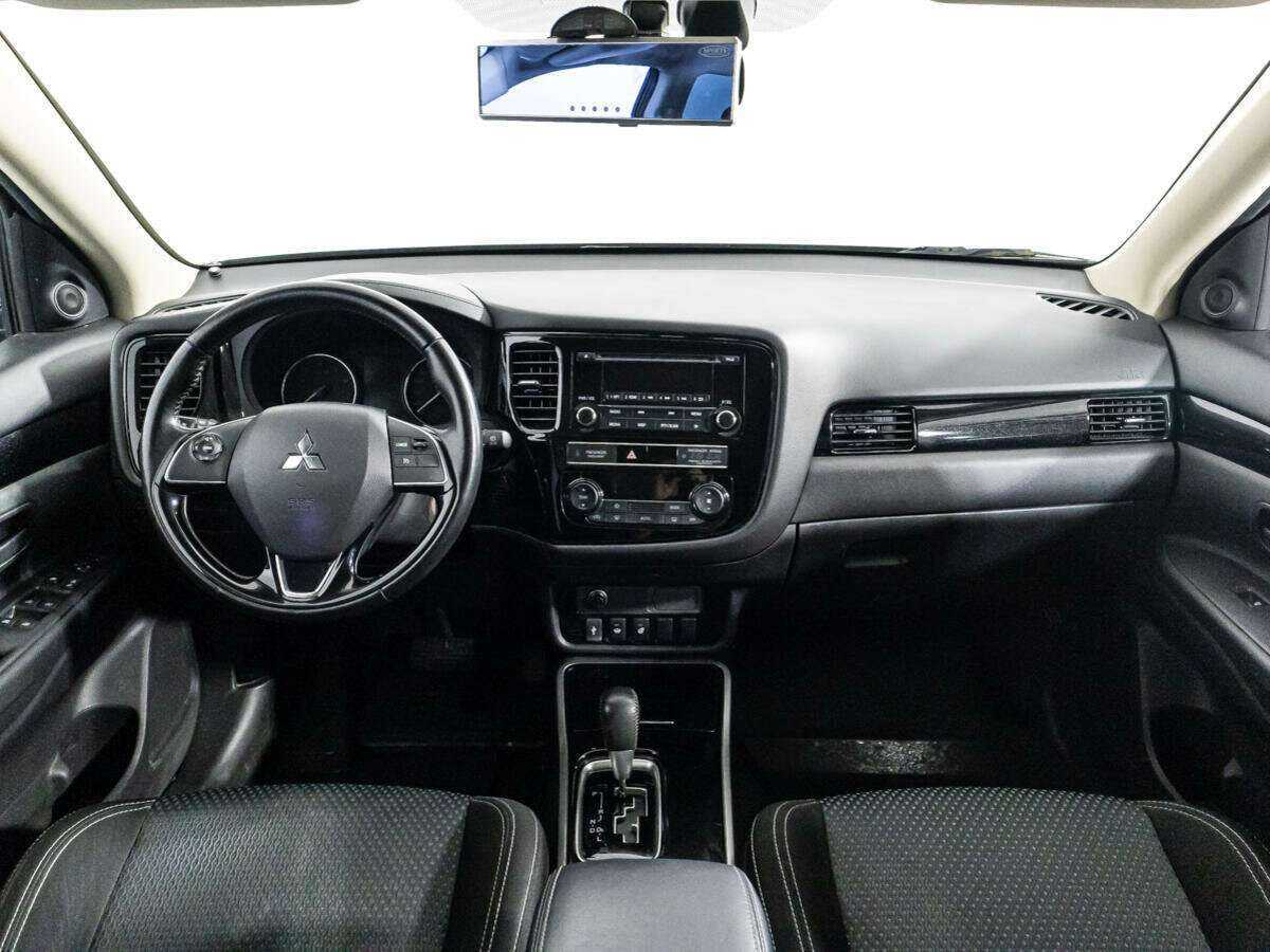 Купить Mitsubishi Outlander, 2019, 98 440 км, фото №13