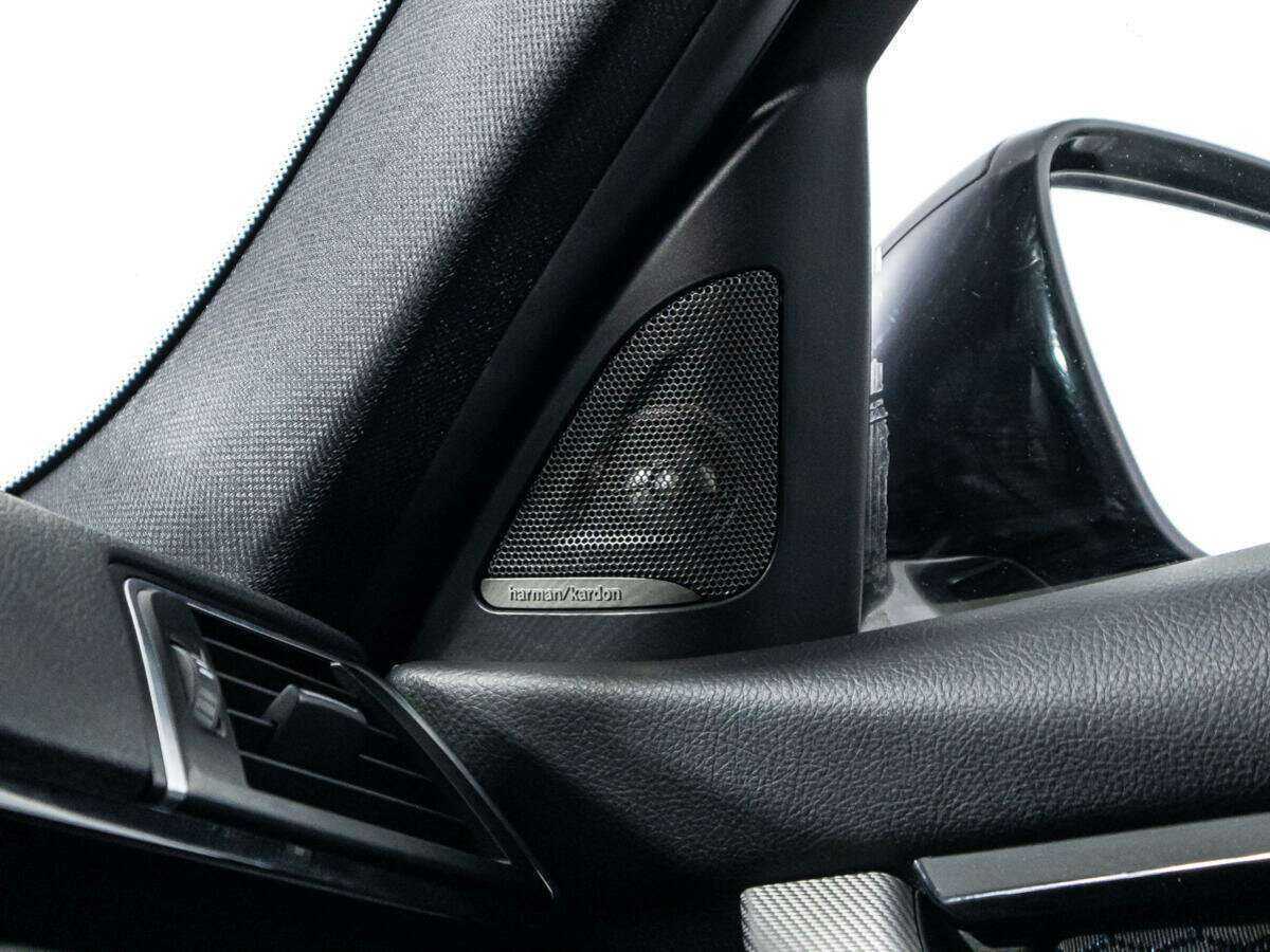 Купить BMW 3 серии 320i xDrive, 2017, 110 025 км, фото №19