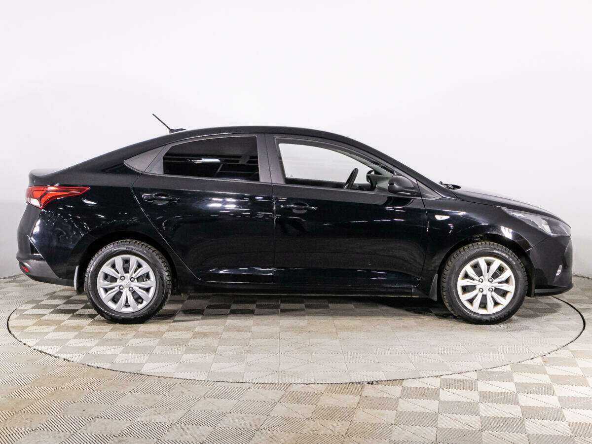 Купить Hyundai Solaris, 2021, 57 979 км, фото №4