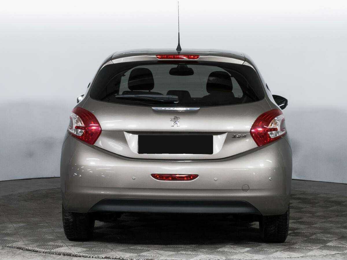 Купить Peugeot 208, 2013, 107 930 км, фото №6
