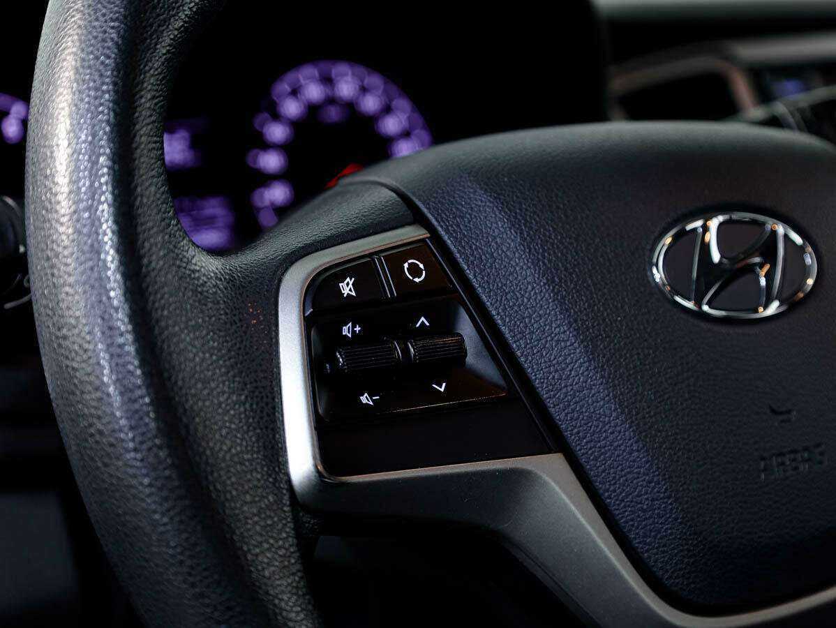 Купить Hyundai Solaris, 2019, 83 868 км, фото №16