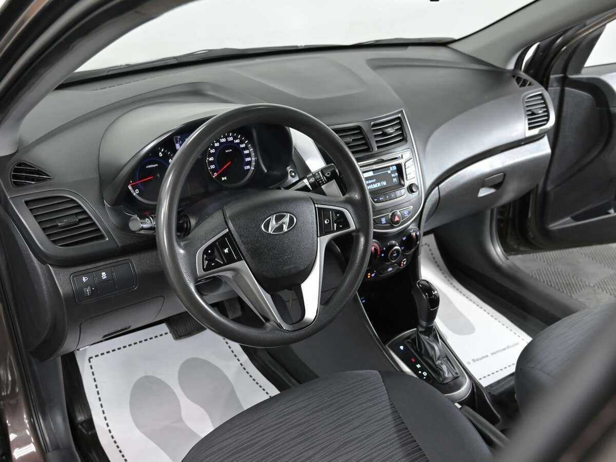 Купить Hyundai Solaris, 2016, 114 000 км, фото №5