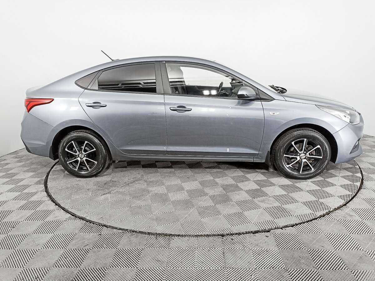 Купить Hyundai Solaris, 2017, 92 453 км, фото №4