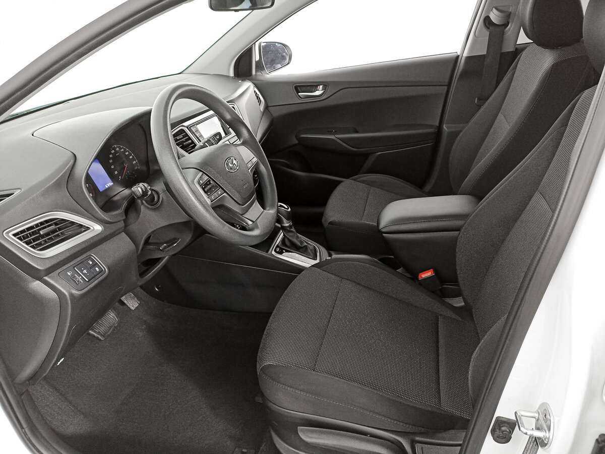 Купить Hyundai Solaris, 2020, 167 245 км, фото №14