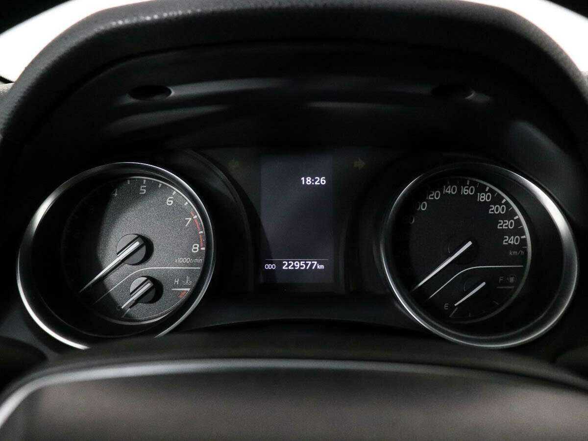 Купить Toyota Camry, 2020, 229 575 км, фото №10
