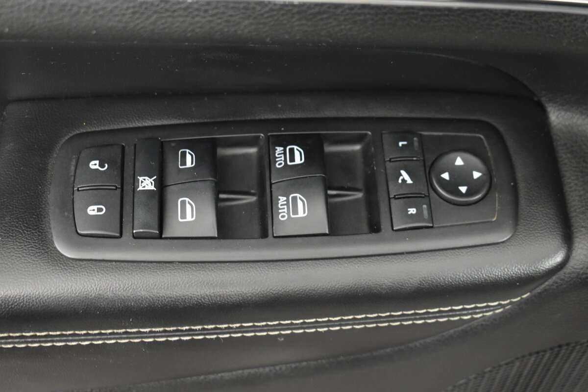 Купить Jeep Grand Cherokee, 2014, 299 803 км, фото №24