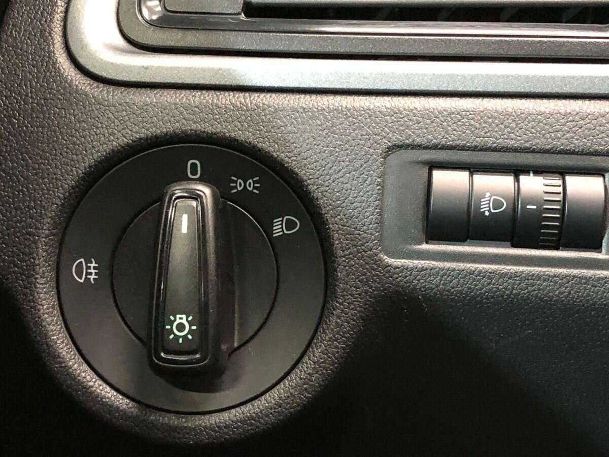 Купить Skoda Rapid, 2015, 150 050 км, фото №16