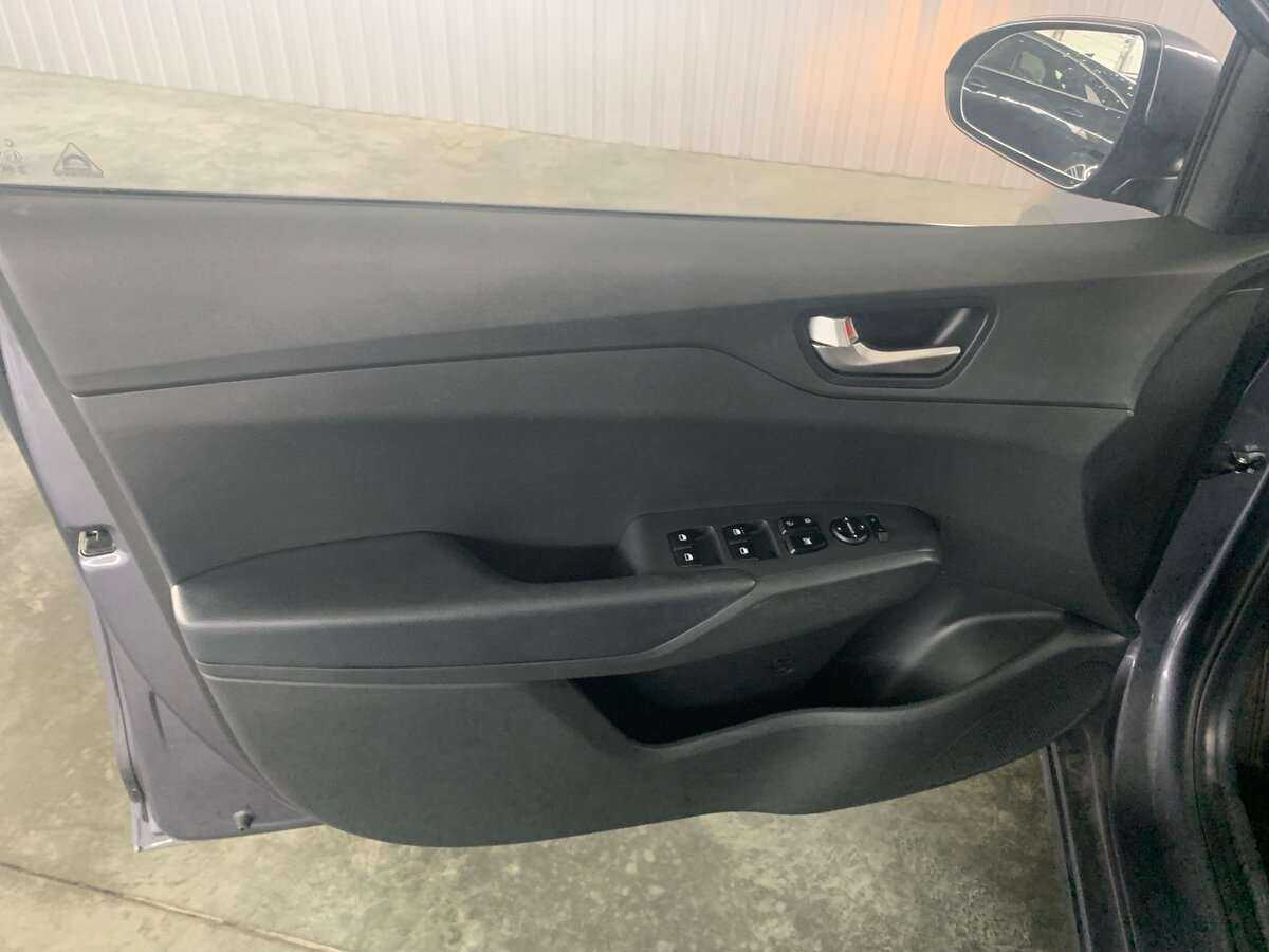 Купить Hyundai Solaris, 2021, 34 431 км, фото №18