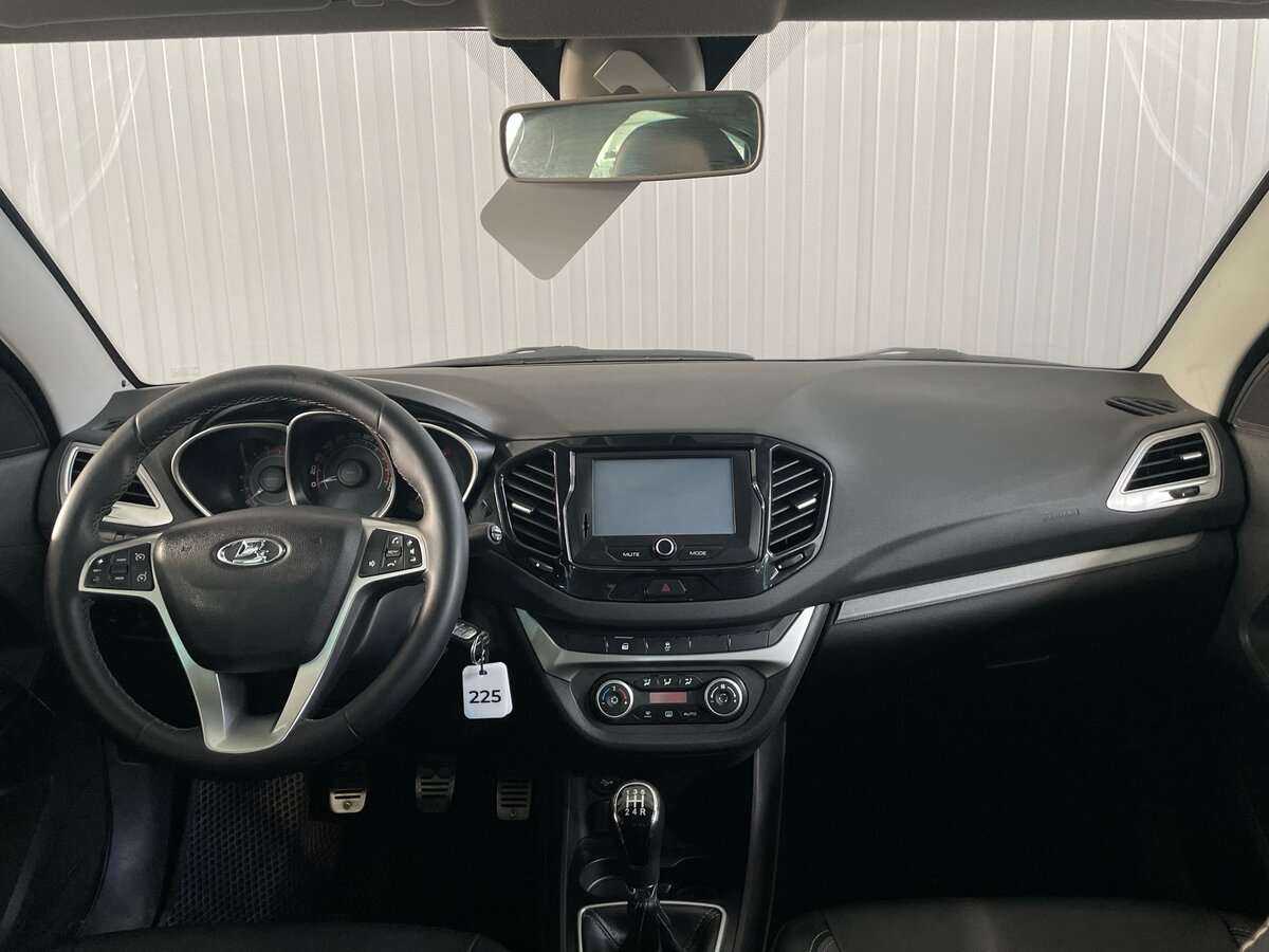 Купить Lada (ВАЗ) Vesta, 2017, 136 873 км, фото №9