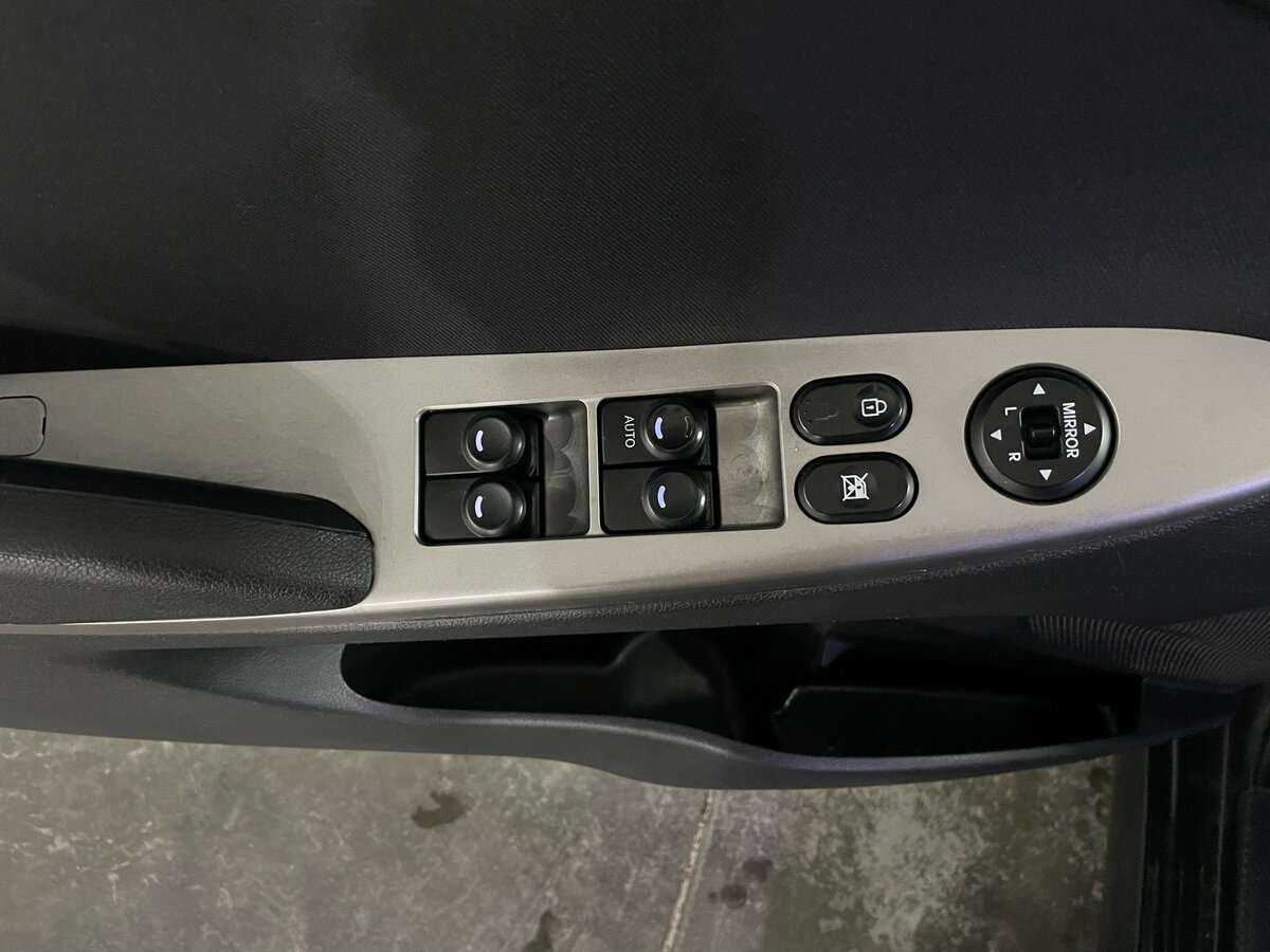 Купить Hyundai Solaris, 2016, 157 979 км, фото №20