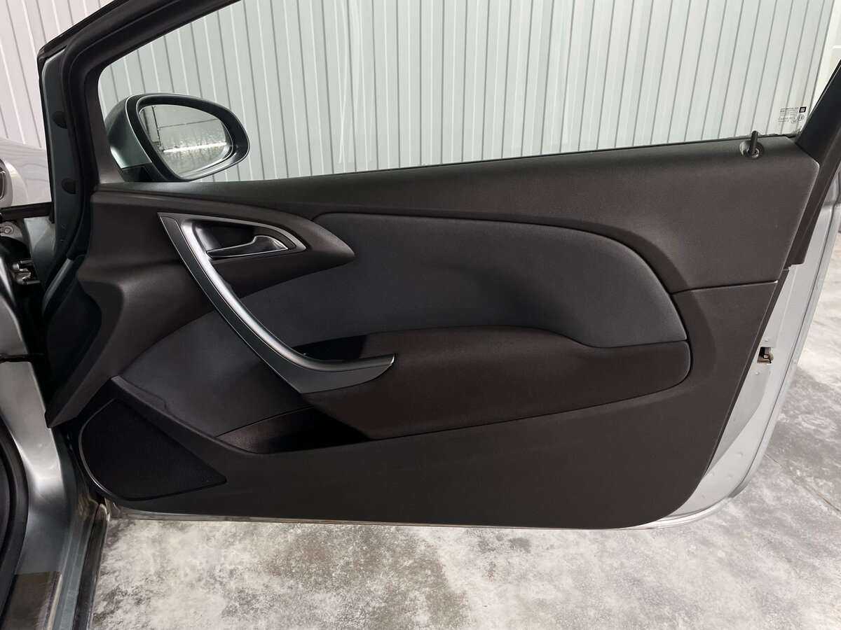 Купить Opel Astra GTC, 2012, 186 521 км, фото №20