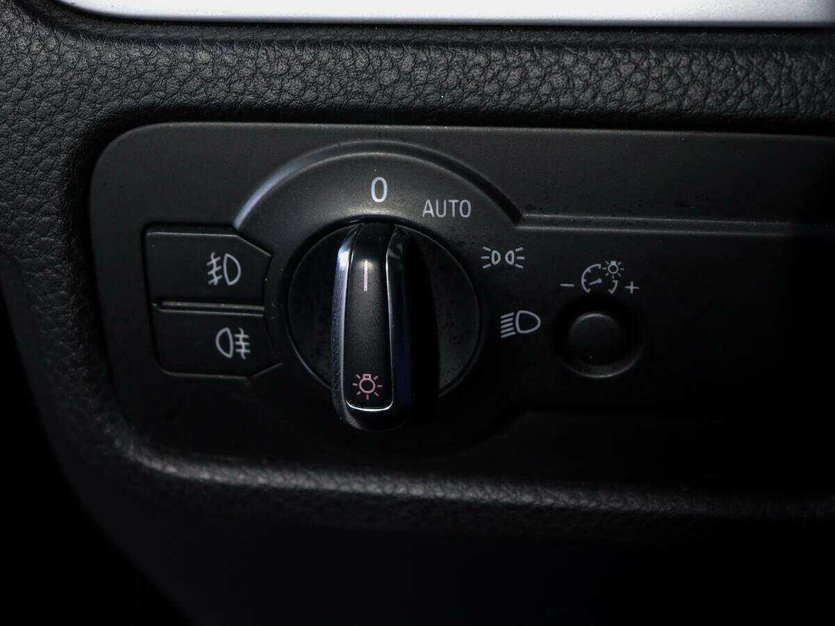 Купить Volkswagen Touareg, 2012, 200 985 км, фото №21