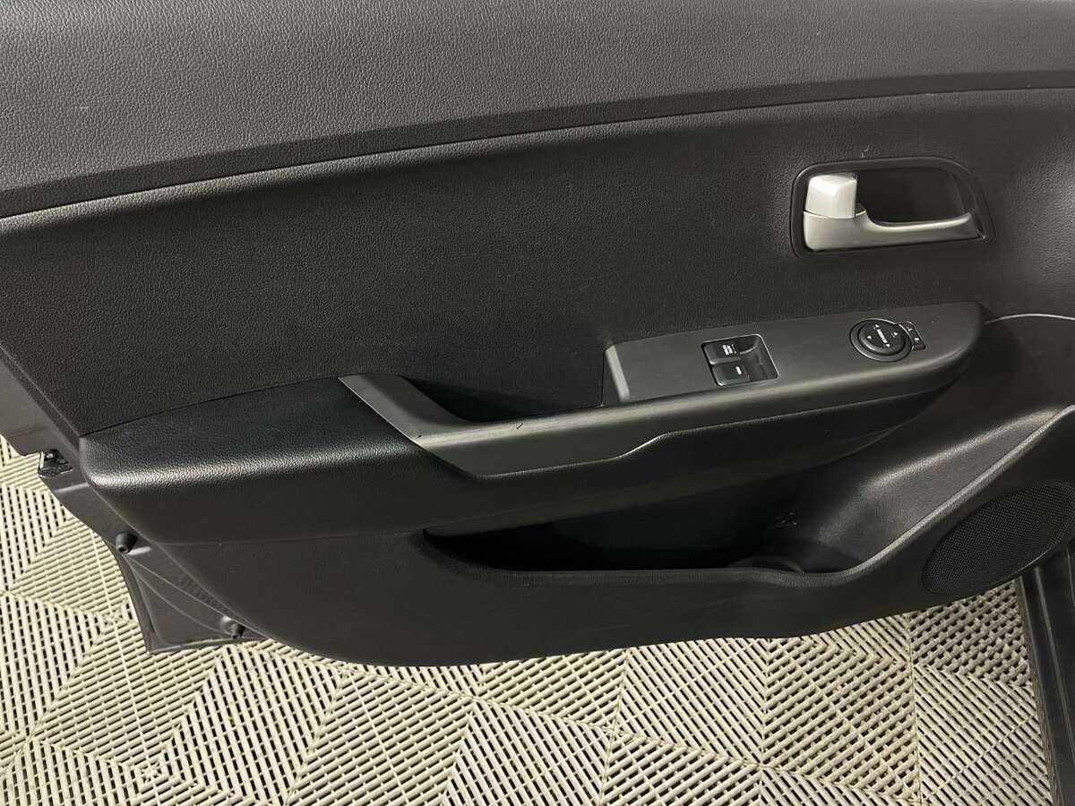 Купить Kia Rio, 2016, 83 880 км, фото №8