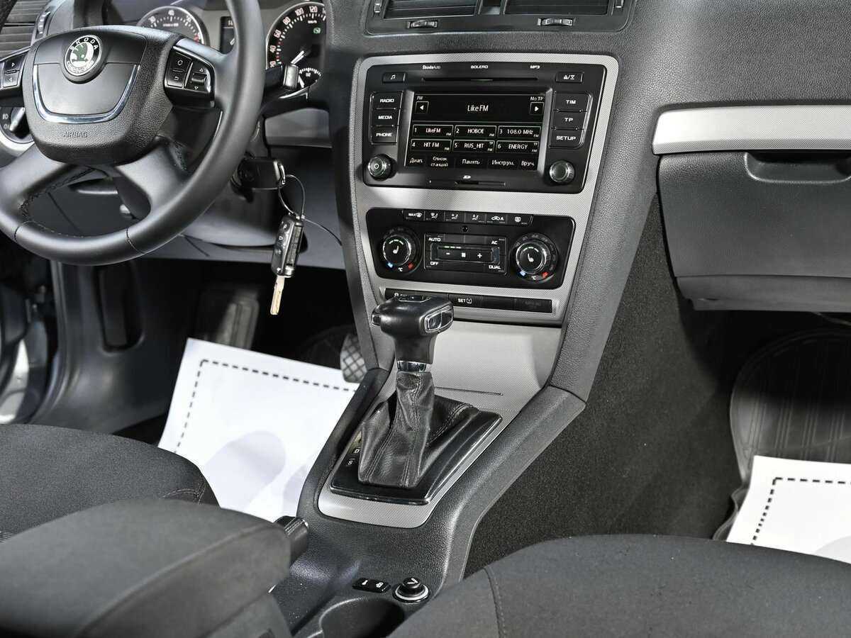 Купить Skoda Octavia, 2012, 120 000 км, фото №9