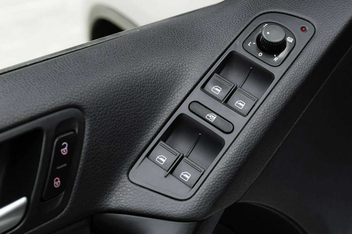 Купить Volkswagen Tiguan, 2013, 153 000 км, фото №7