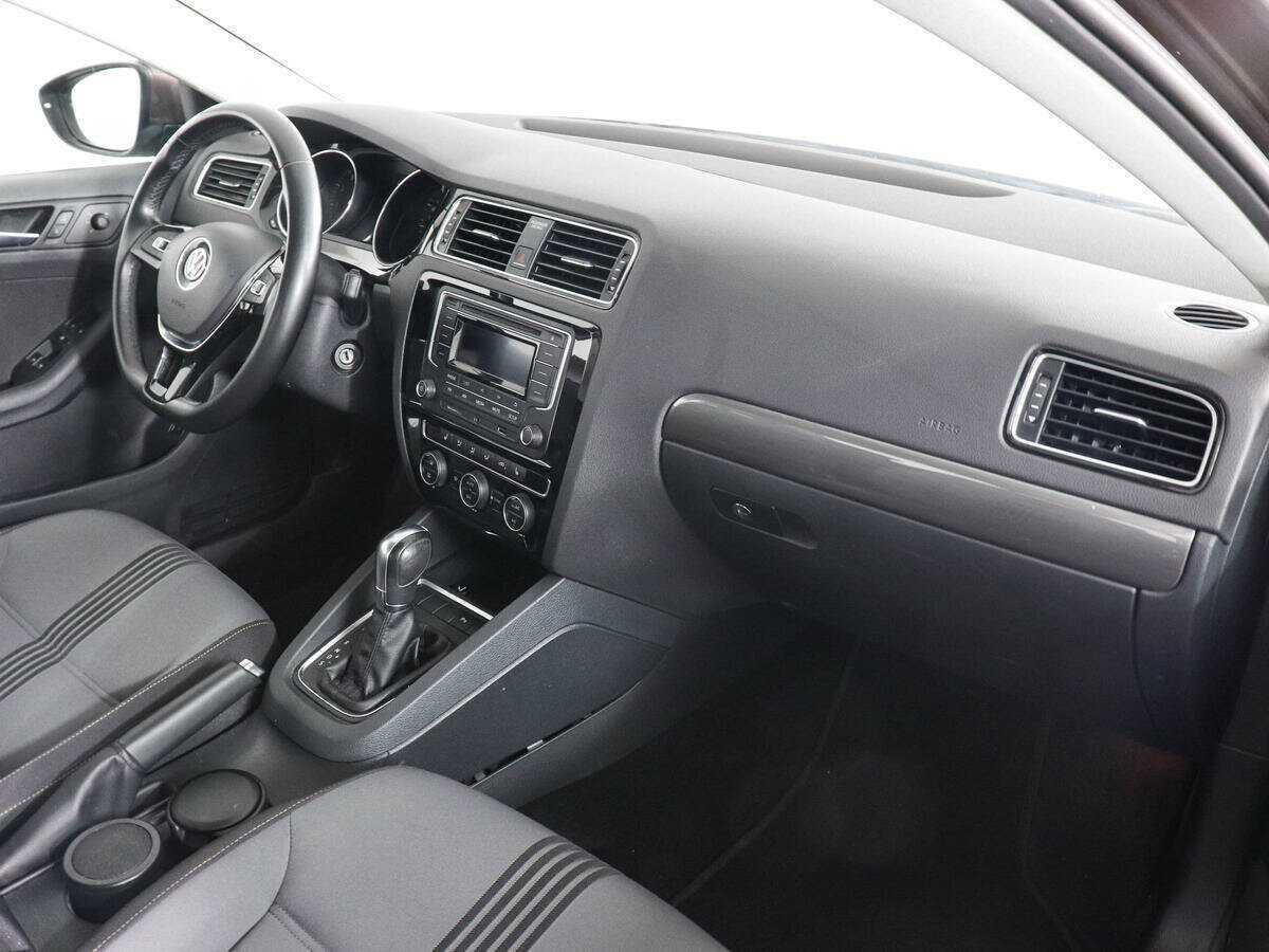 Купить Volkswagen Jetta, 2017, 92 427 км, фото №10