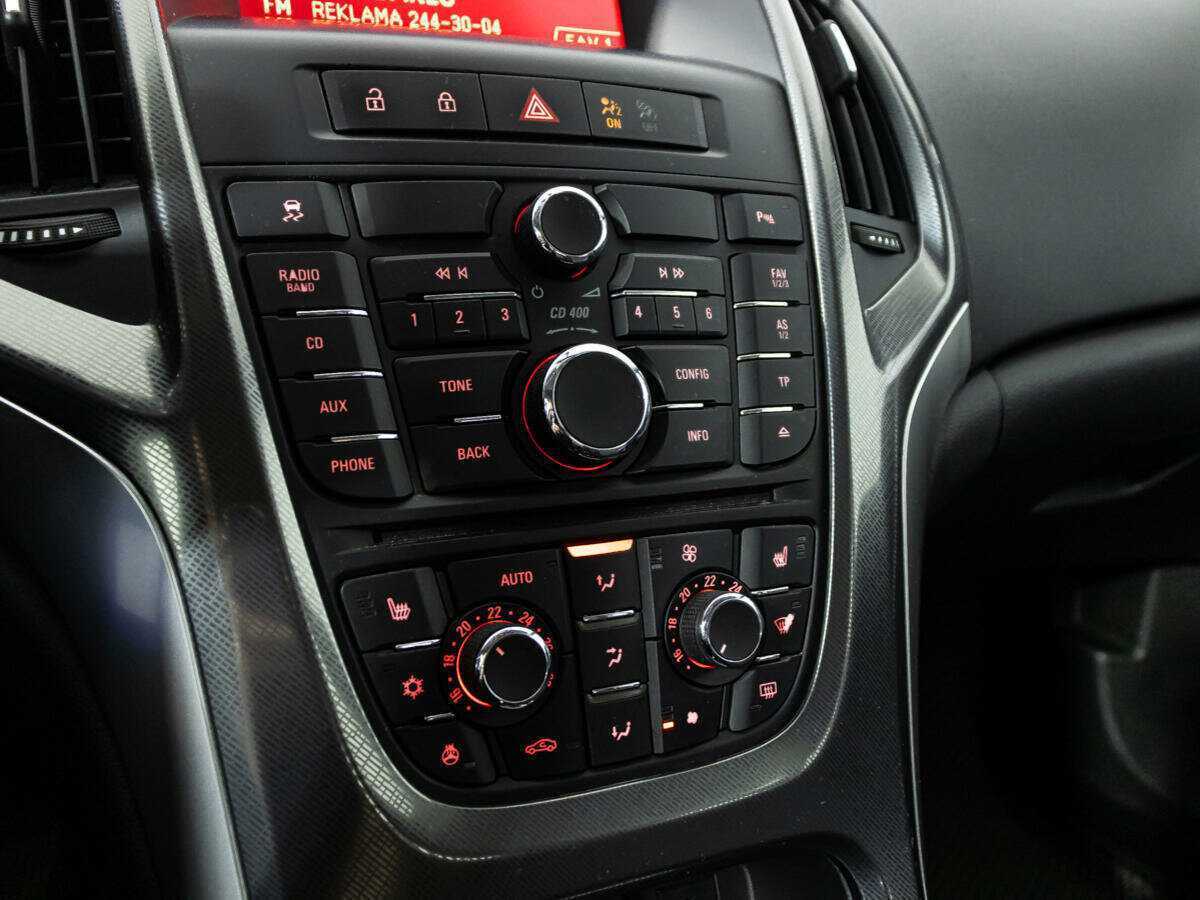 Купить Opel Astra, 2012, 99 197 км, фото №15