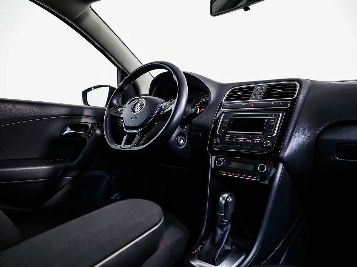 Купить Volkswagen Polo, 2017, 60 903 км, фото №8