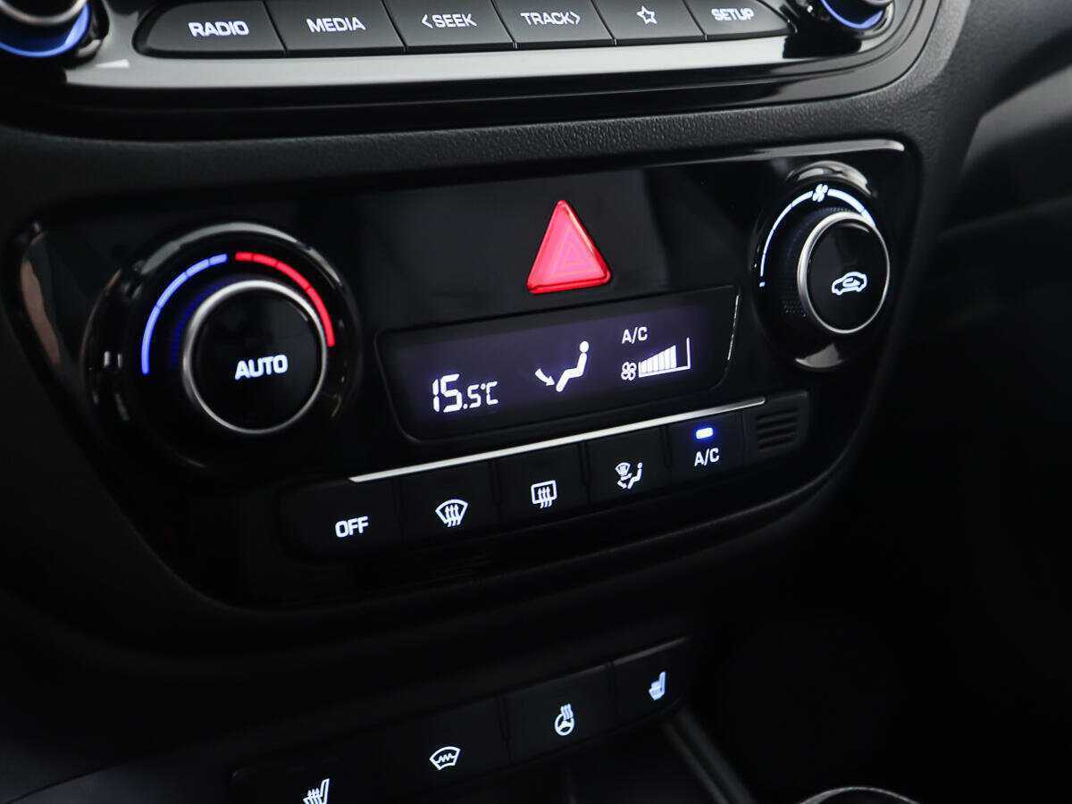 Купить Hyundai Solaris, 2022, 45 761 км, фото №22