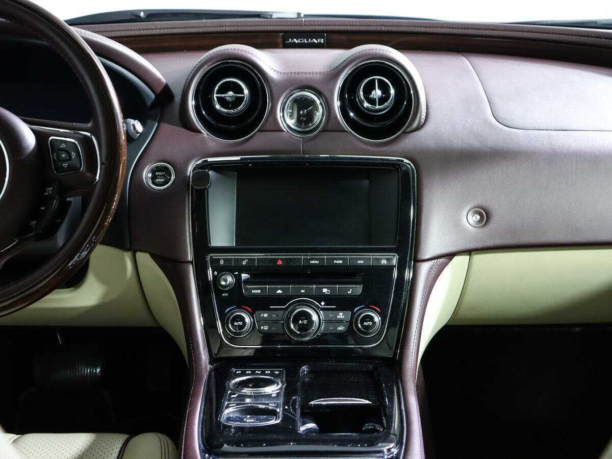 Купить Jaguar XJ Long, 2014, 73 102 км, фото №11