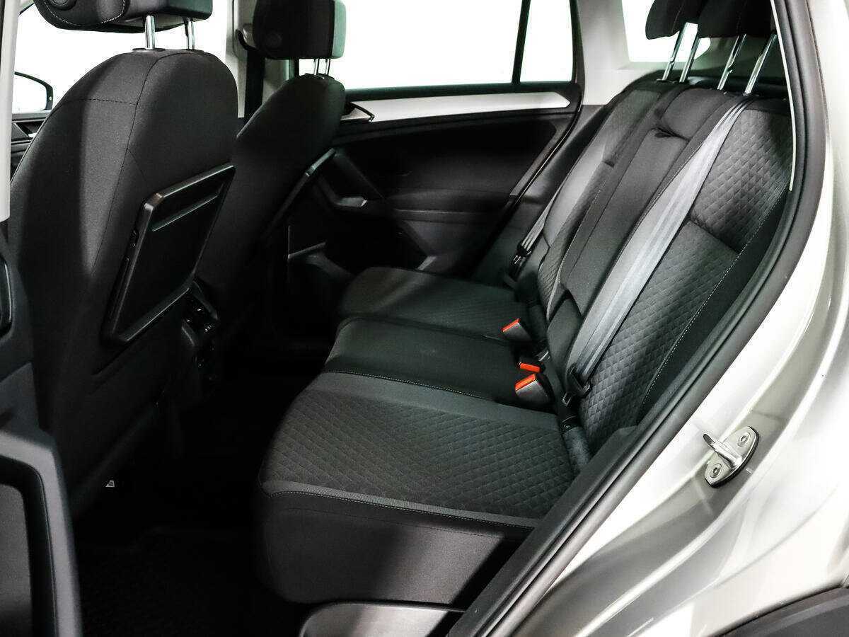 Купить Volkswagen Tiguan, 2017, 128 593 км, фото №10