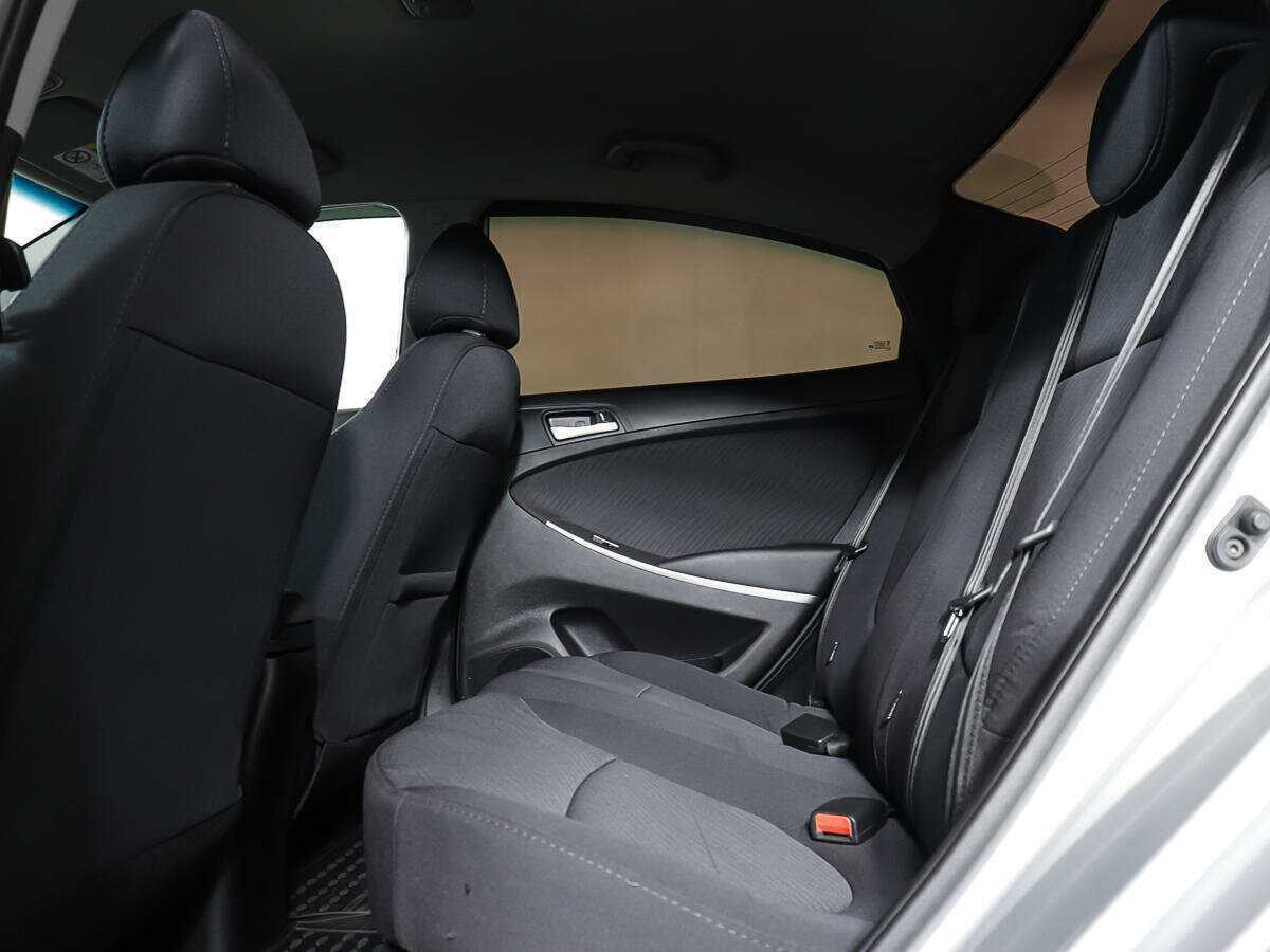 Купить Hyundai Solaris, 2016, 176 189 км, фото №9