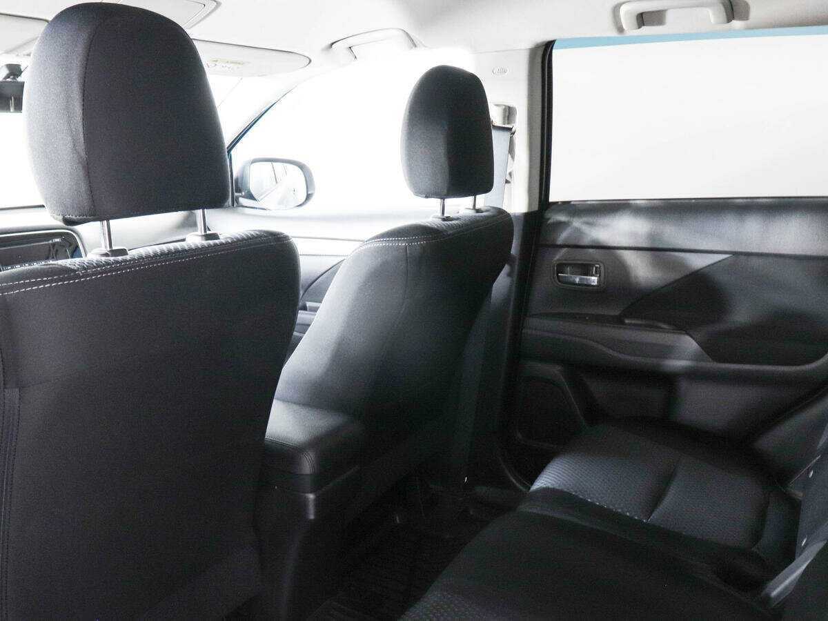 Купить Mitsubishi Outlander, 2016, 106 794 км, фото №12